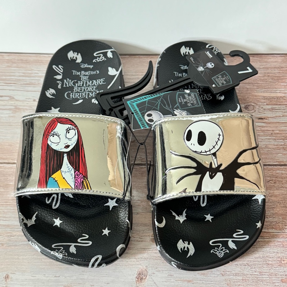 Disney women’s Nightmare Before Christmas Slides - Black and Silver size 7 NWT